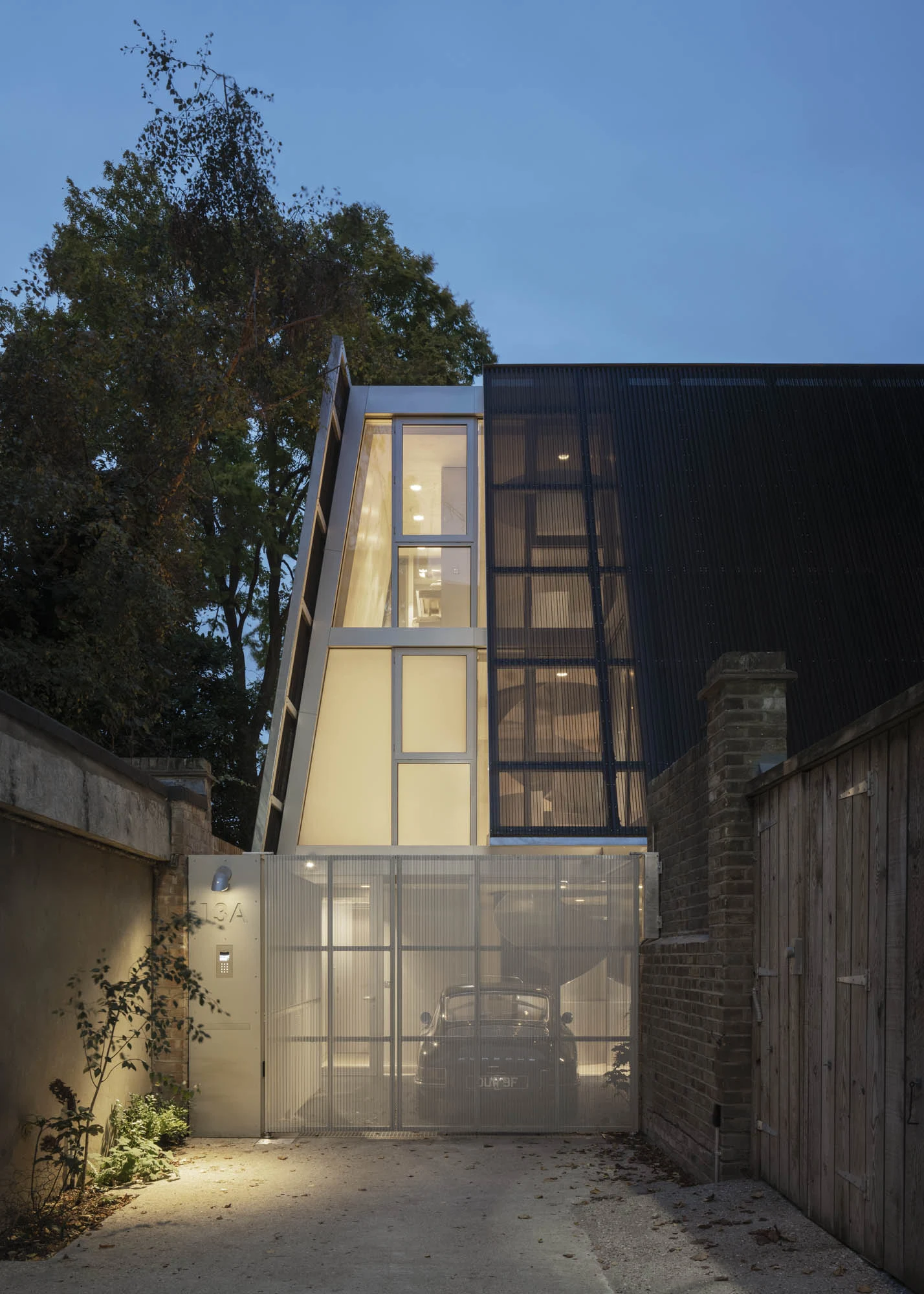 
Reciprocal House by Gianni Botsford Architects